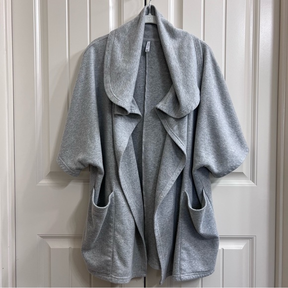 Z Supply Loft Fleece Oversize Cardigan in Heather Grey, Size XS/S - Picture 3 of 9